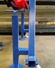 a frame gantry parking jacks